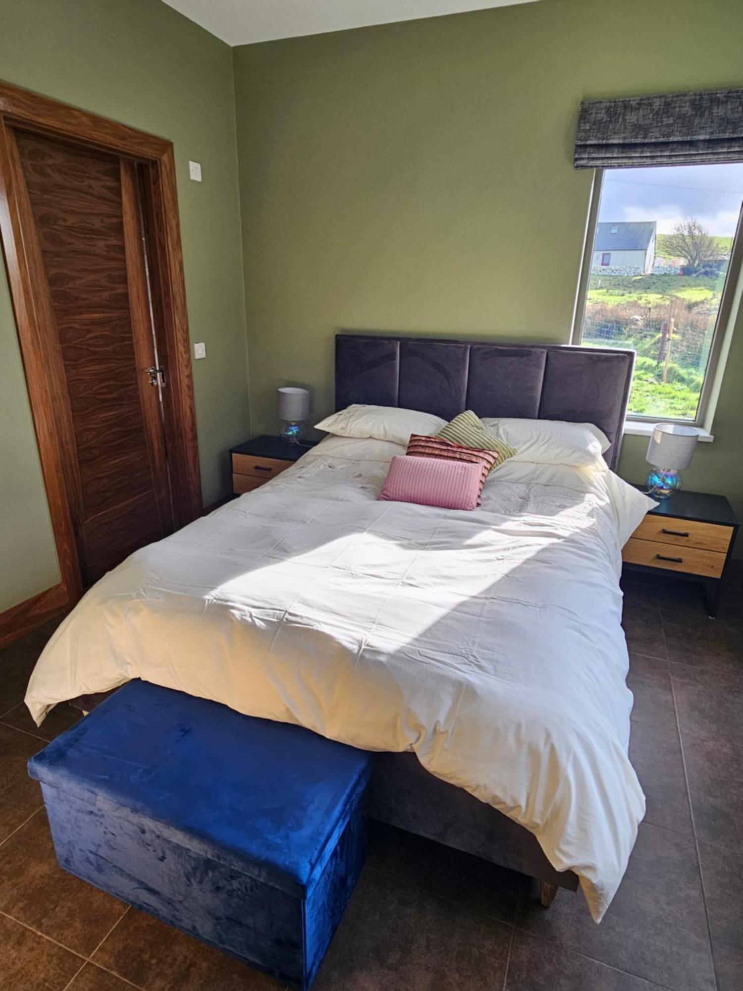Suaimhneas Guest House Лехинч Екстериор снимка